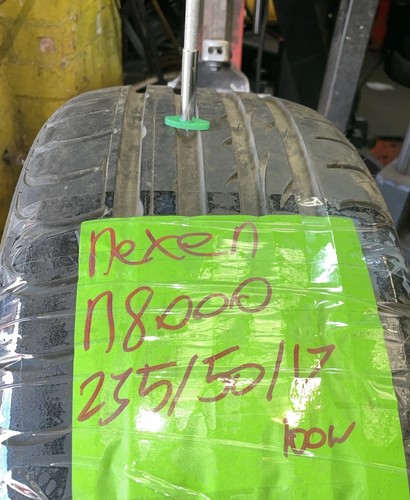 235 100w nexen - 235/50/17,